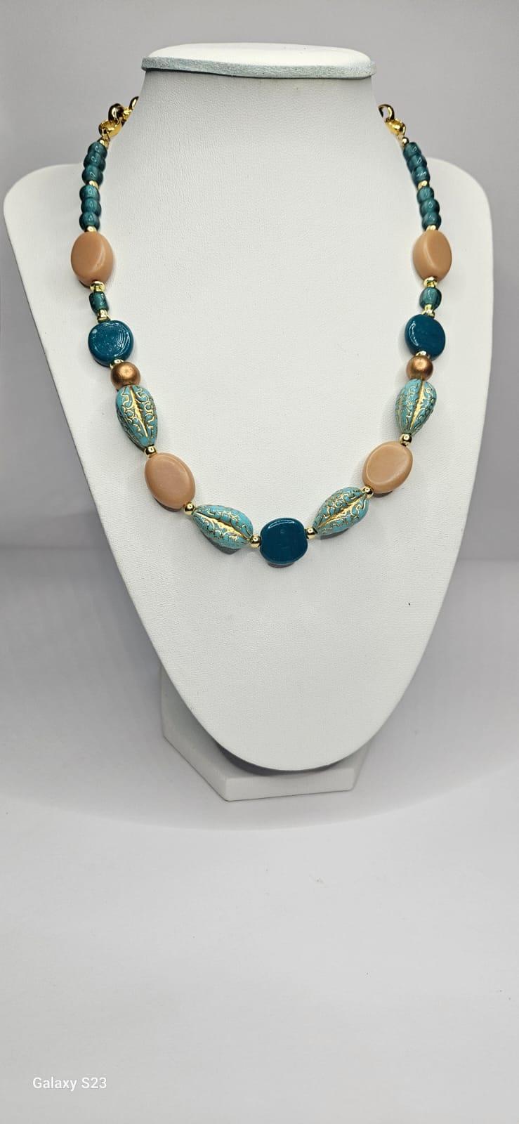 Colección “Raíces y Brillo” – Sets Artesanales Boricuas en Tonos Tierra, Azul y Dorado