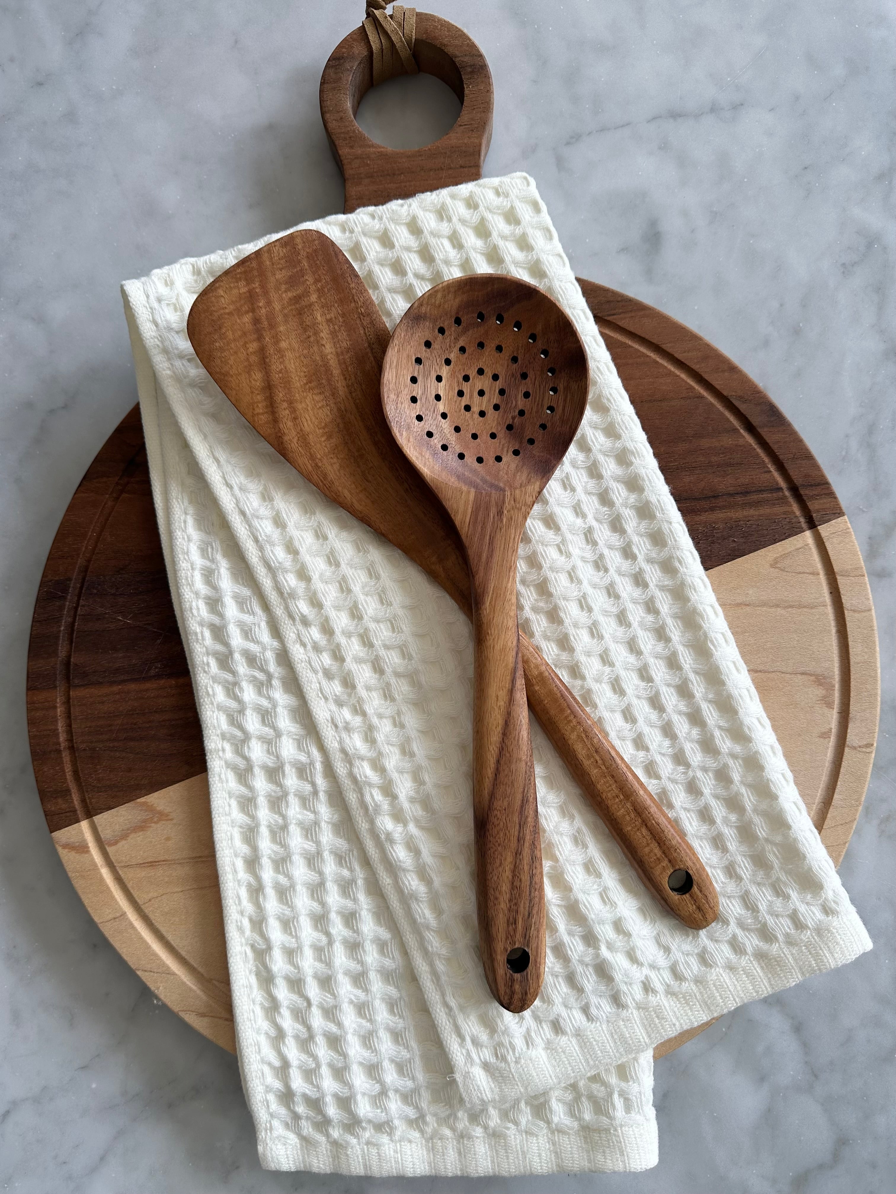 Set de Utensilios de Madera de Teca – 4 Piezas Funcionales y Elegantes