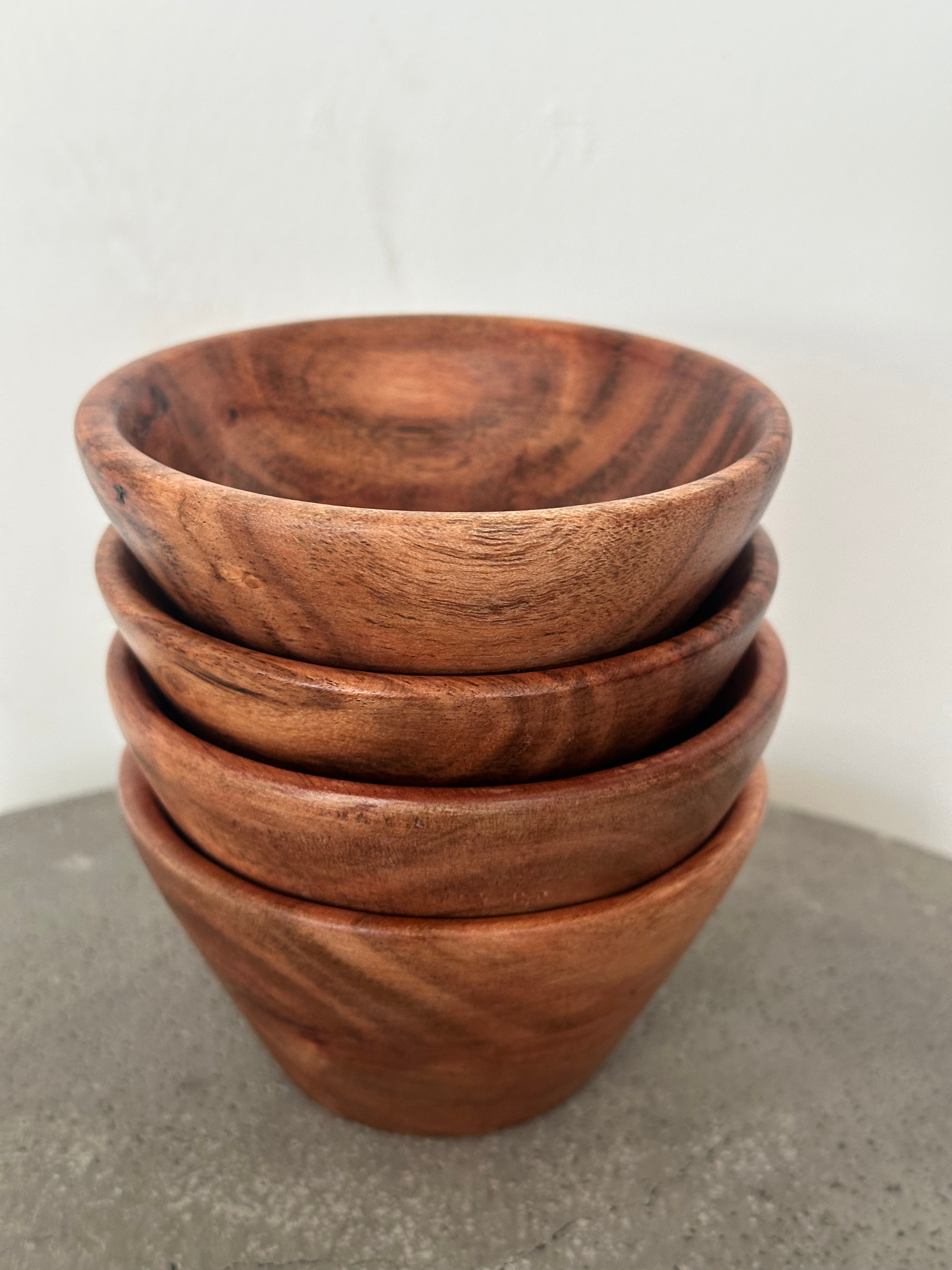 Sabores en Madera: Bowls Artesanales de Teca