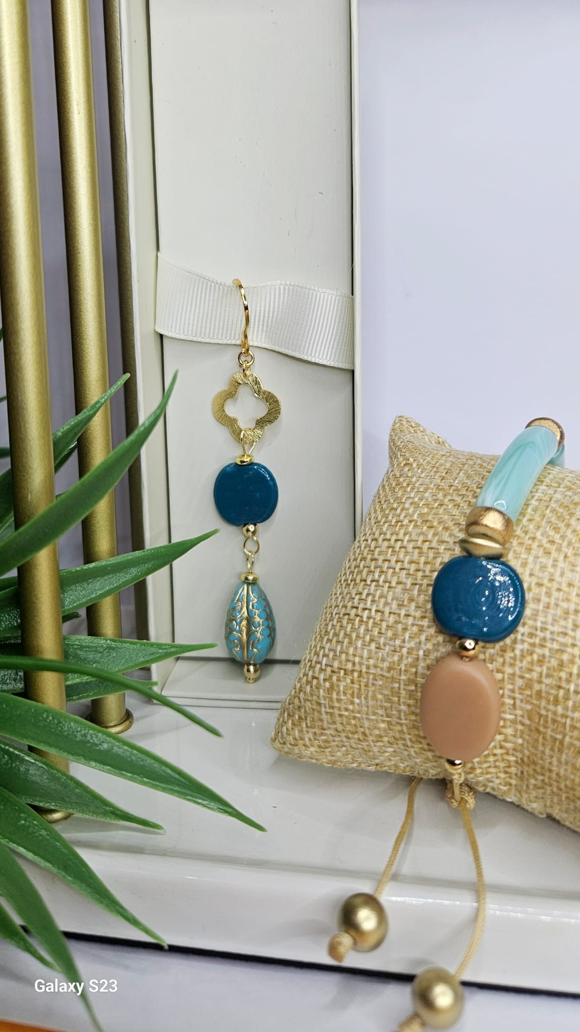 Colección “Raíces y Brillo” – Sets Artesanales Boricuas en Tonos Tierra, Azul y Dorado