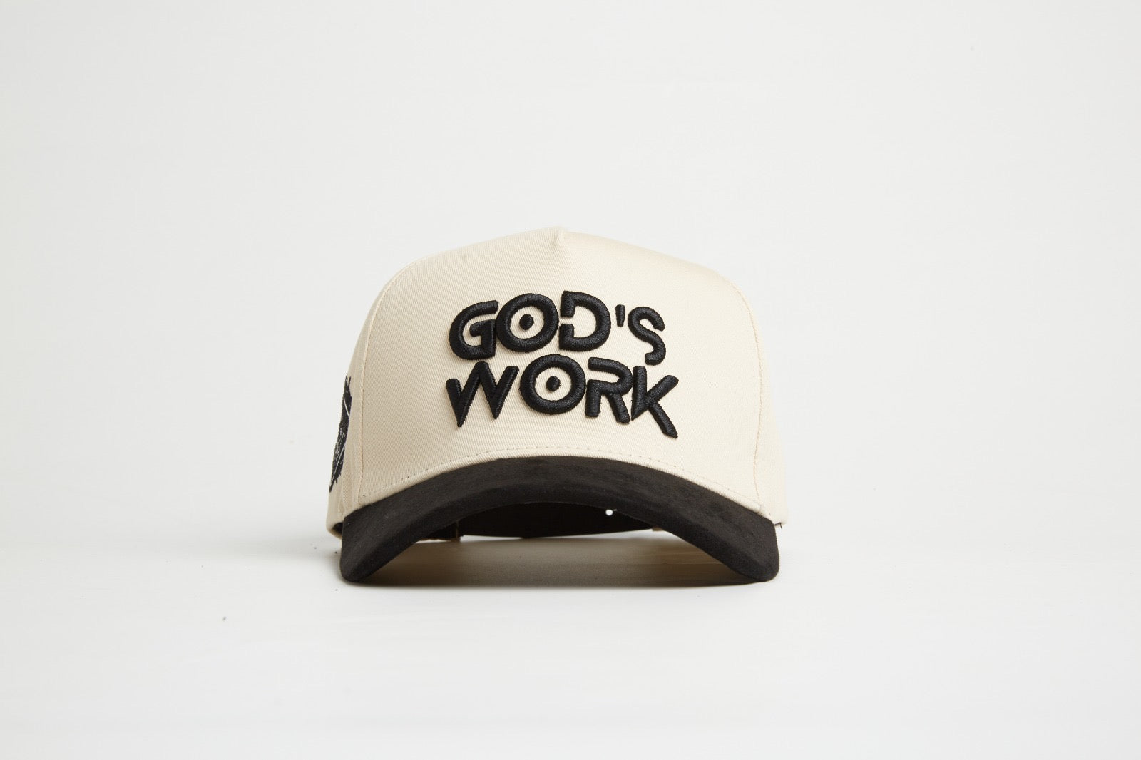 God’s Work – Gorra Signature Series con Visera Cadillac Suede
