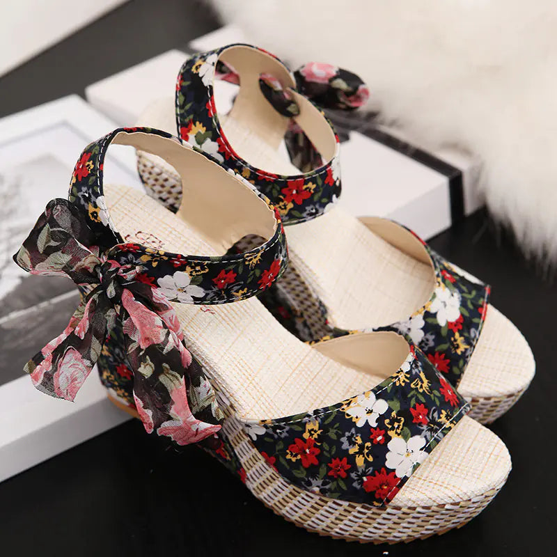Sandalias de Cuña de Estilo Bohemio para Verano con Diseño Floral